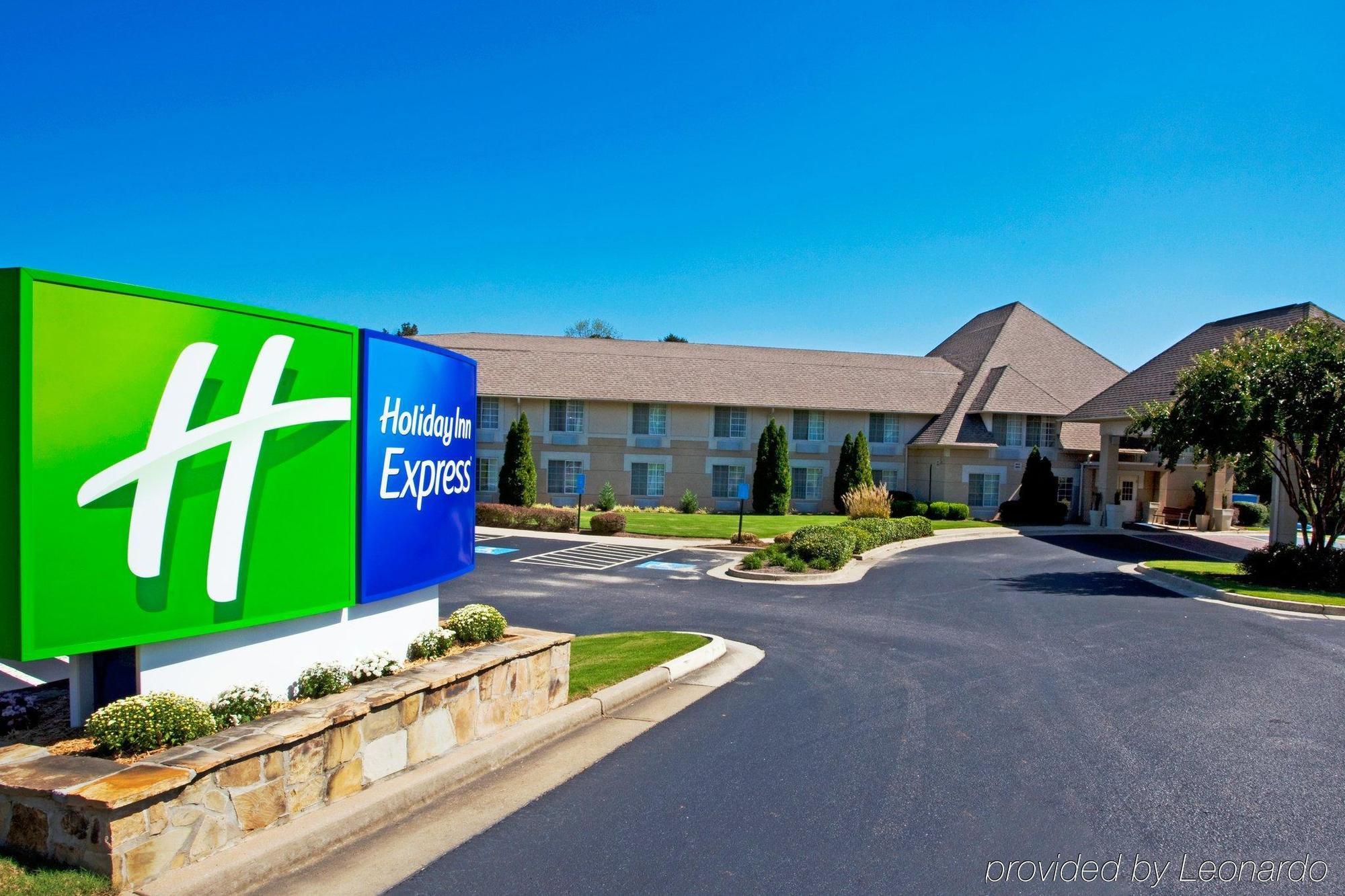 Baymont Inn & Suites Braselton Esterno foto