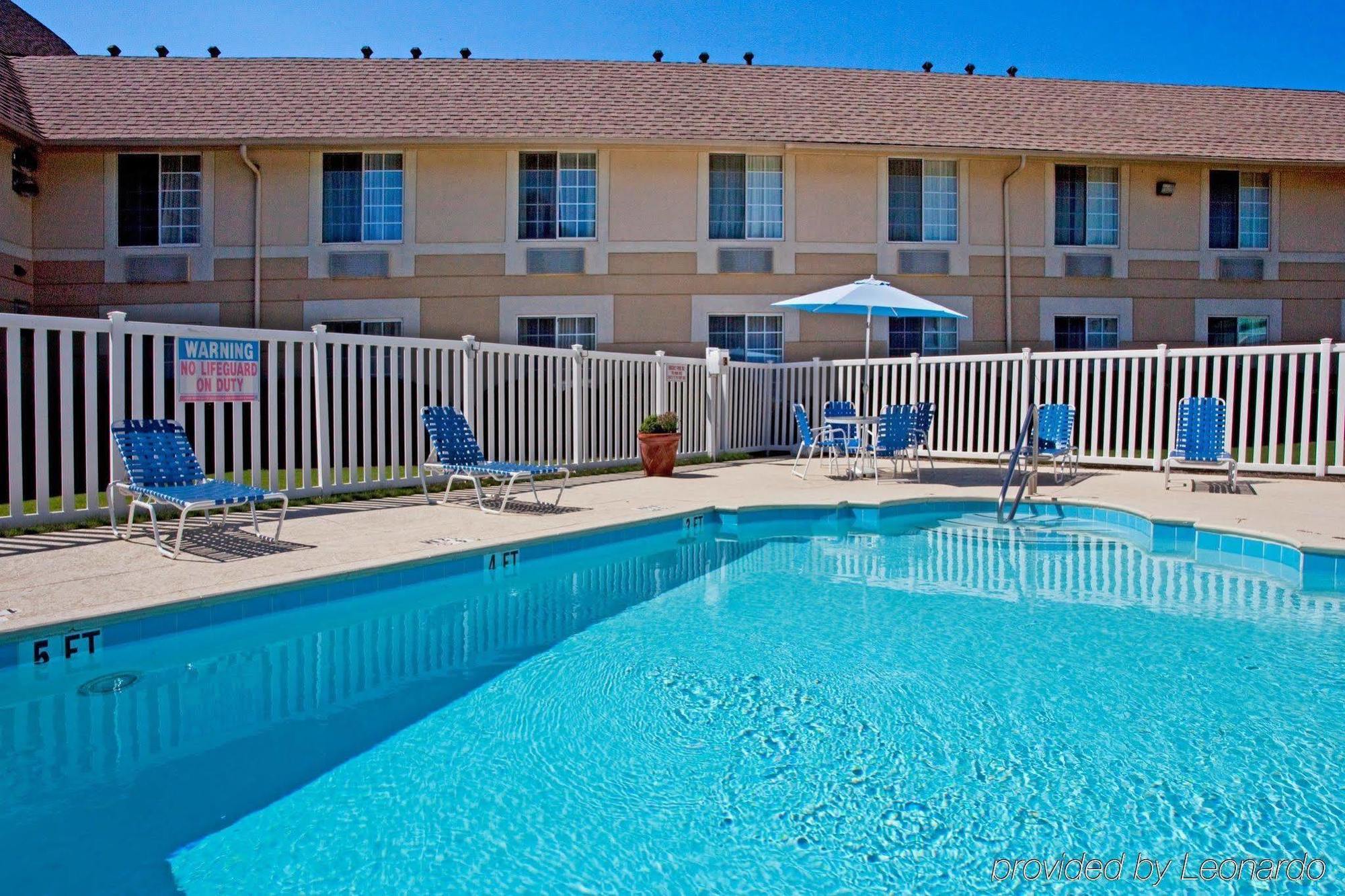 Baymont Inn & Suites Braselton Servizi foto